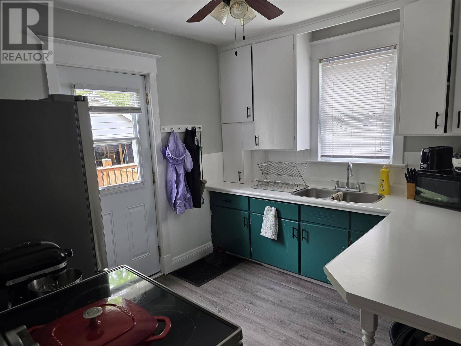 33 Hamilton Ave, Sault Ste. Marie, Ontario  P6B 1C7 - Photo 12 - SM261438