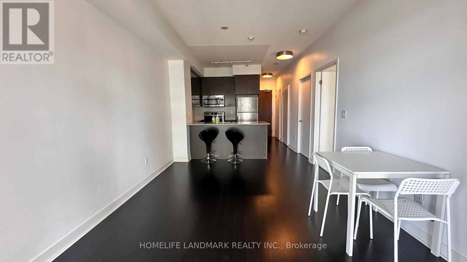 910 - 365 PRINCE OF WALES DRIVE, Mississauga, Ontario