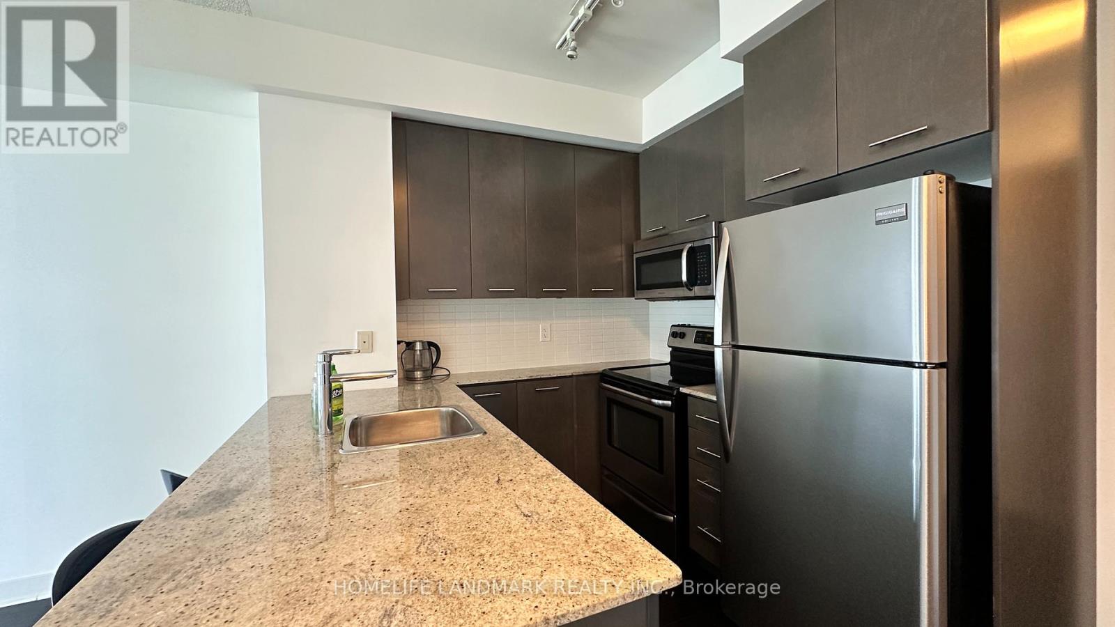 910 - 365 Prince Of Wales Drive, Mississauga, Ontario  L5B 0G6 - Photo 17 - W13435410