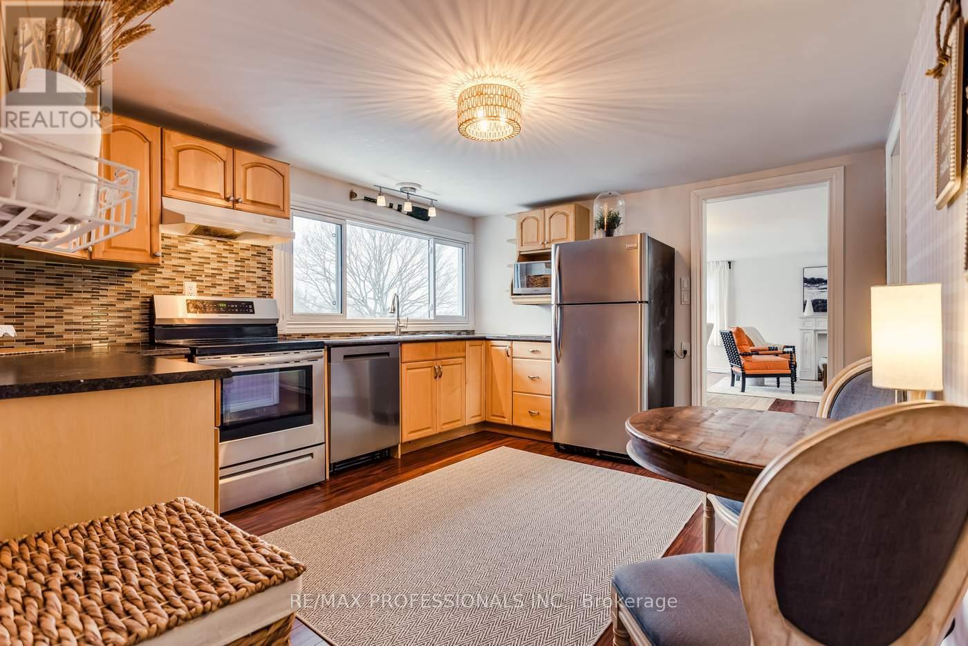 22 Lawrence Street N, Kawartha Lakes, Ontario  K9J 6X3 - Photo 16 - X12938856