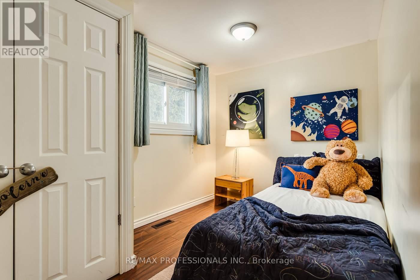 22 Lawrence Street N, Kawartha Lakes, Ontario  K9J 6X3 - Photo 23 - X12938856