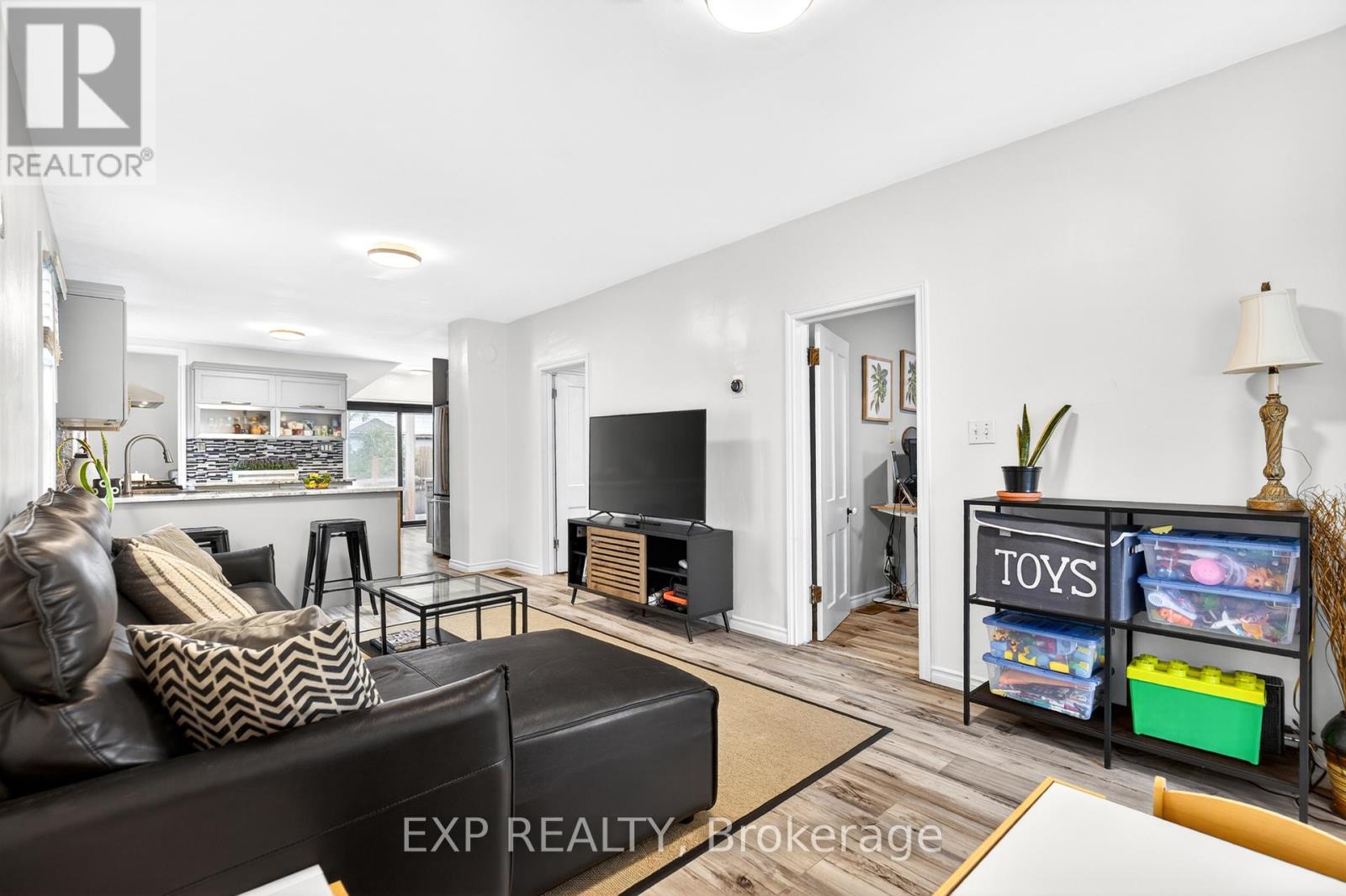 5 Elberta Street, St. Catharines, Ontario  L2M 5M4 - Photo 11 - X13438854