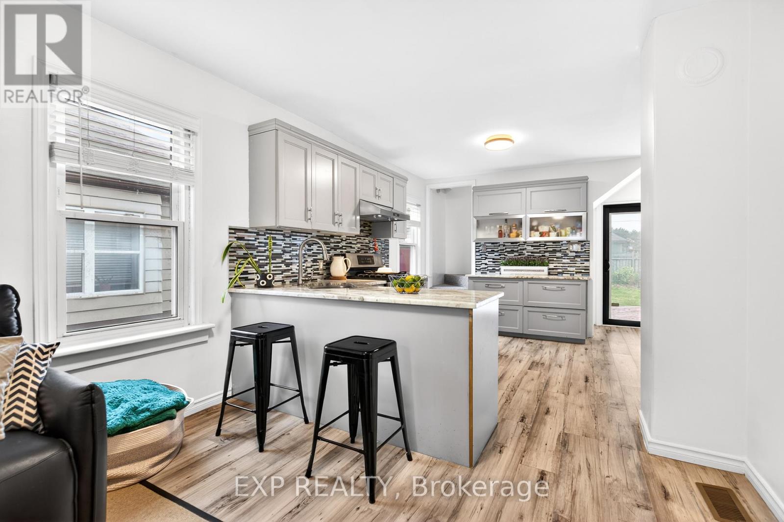5 Elberta Street, St. Catharines, Ontario  L2M 5M4 - Photo 12 - X13438854