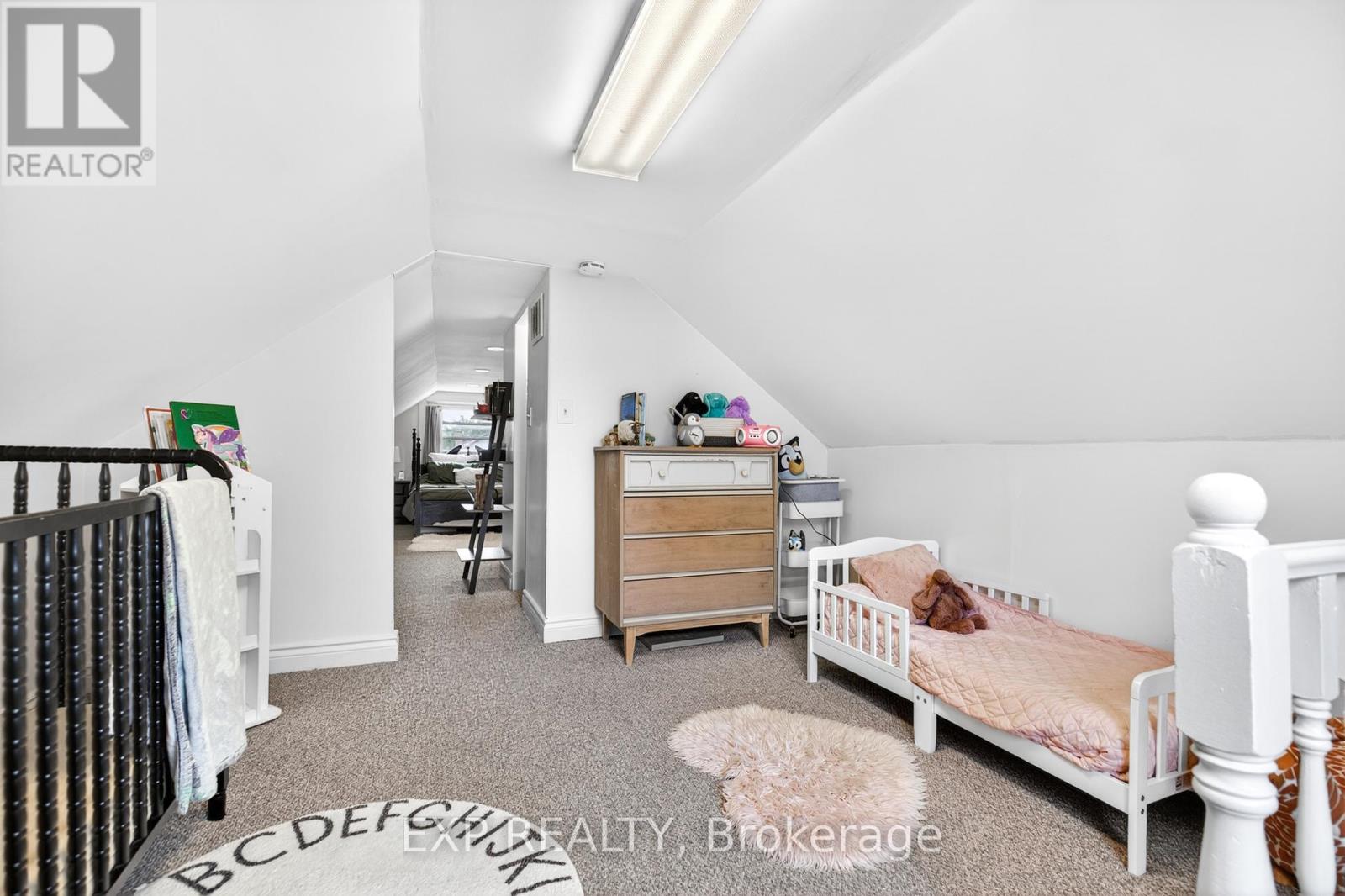 5 Elberta Street, St. Catharines, Ontario  L2M 5M4 - Photo 32 - X13438854