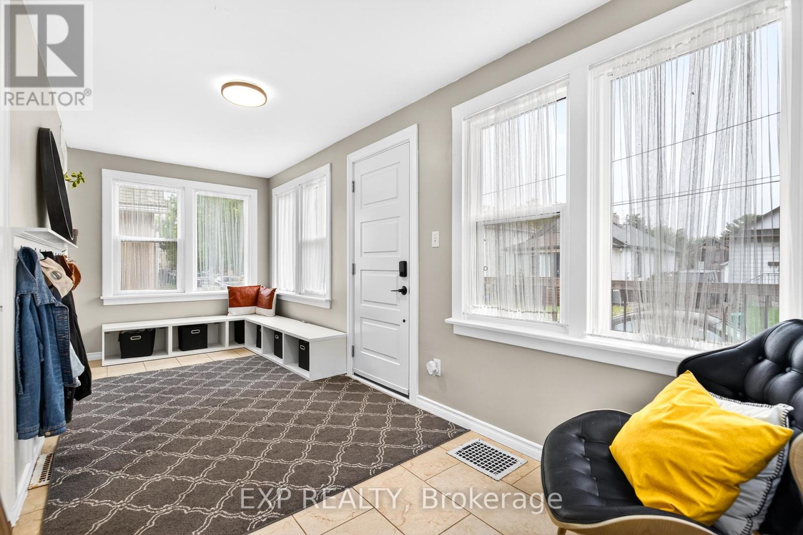 5 Elberta Street, St. Catharines, Ontario  L2M 5M4 - Photo 4 - X13438854