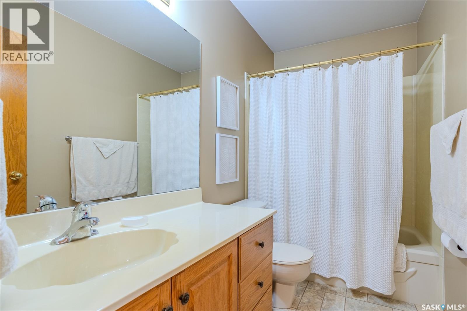 406 Braeburn Crescent, Saskatoon, Saskatchewan  S7V 1A5 - Photo 28 - SK039192