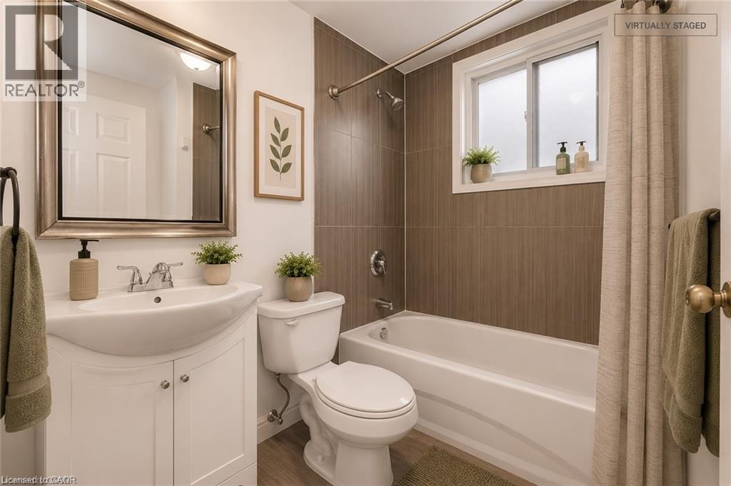 15 West 1st Street, Hamilton, Ontario  L9C 3B5 - Photo 11 - 40839056