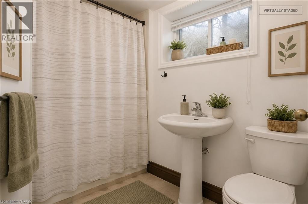 15 West 1st Street, Hamilton, Ontario  L9C 3B5 - Photo 10 - 40839056