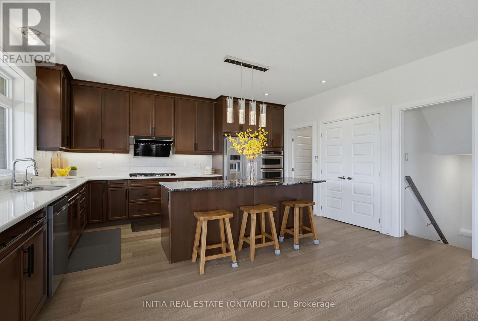 1258 Silverfox Drive, London North, Ontario  N6G 0V8 - Photo 11 - X13439324