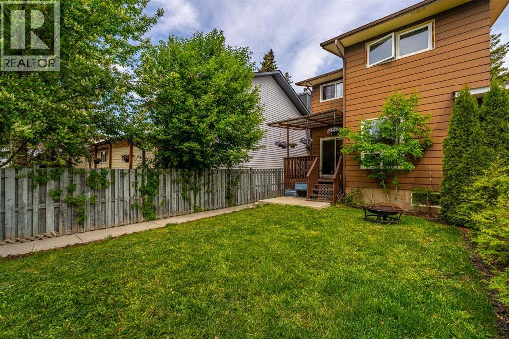 1455 Berkley Drive Nw, Calgary, Alberta  T3K 1T6 - Photo 36 - A2318714