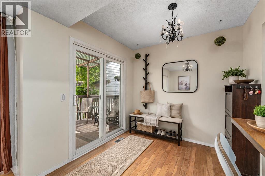 1455 Berkley Drive Nw, Calgary, Alberta  T3K 1T6 - Photo 14 - A2318714