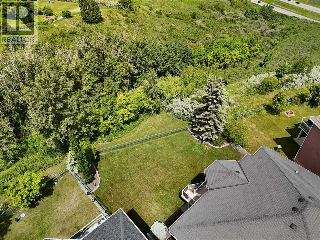 70 Patterson Close Sw, Calgary, Alberta  T3H 3K2 - Photo 3 - A2320084
