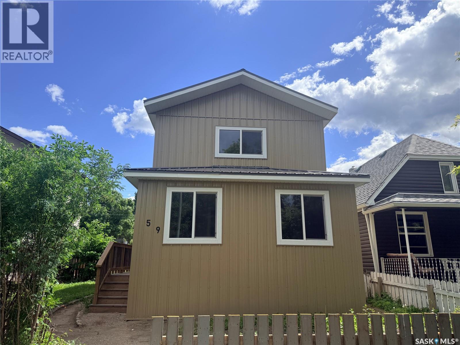 59 Lillooet Street E, Moose Jaw, Saskatchewan  S6H 4S3 - Photo 1 - SK039221