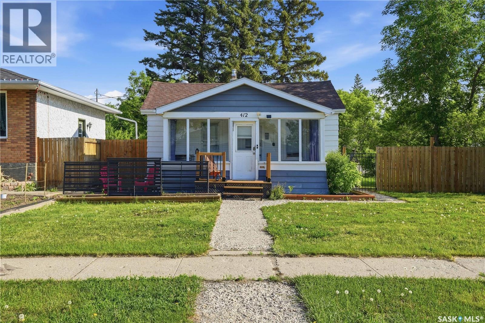 412 Vaughan Street, Moose Jaw, Saskatchewan  S6H 5N2 - Photo 3 - SK038744