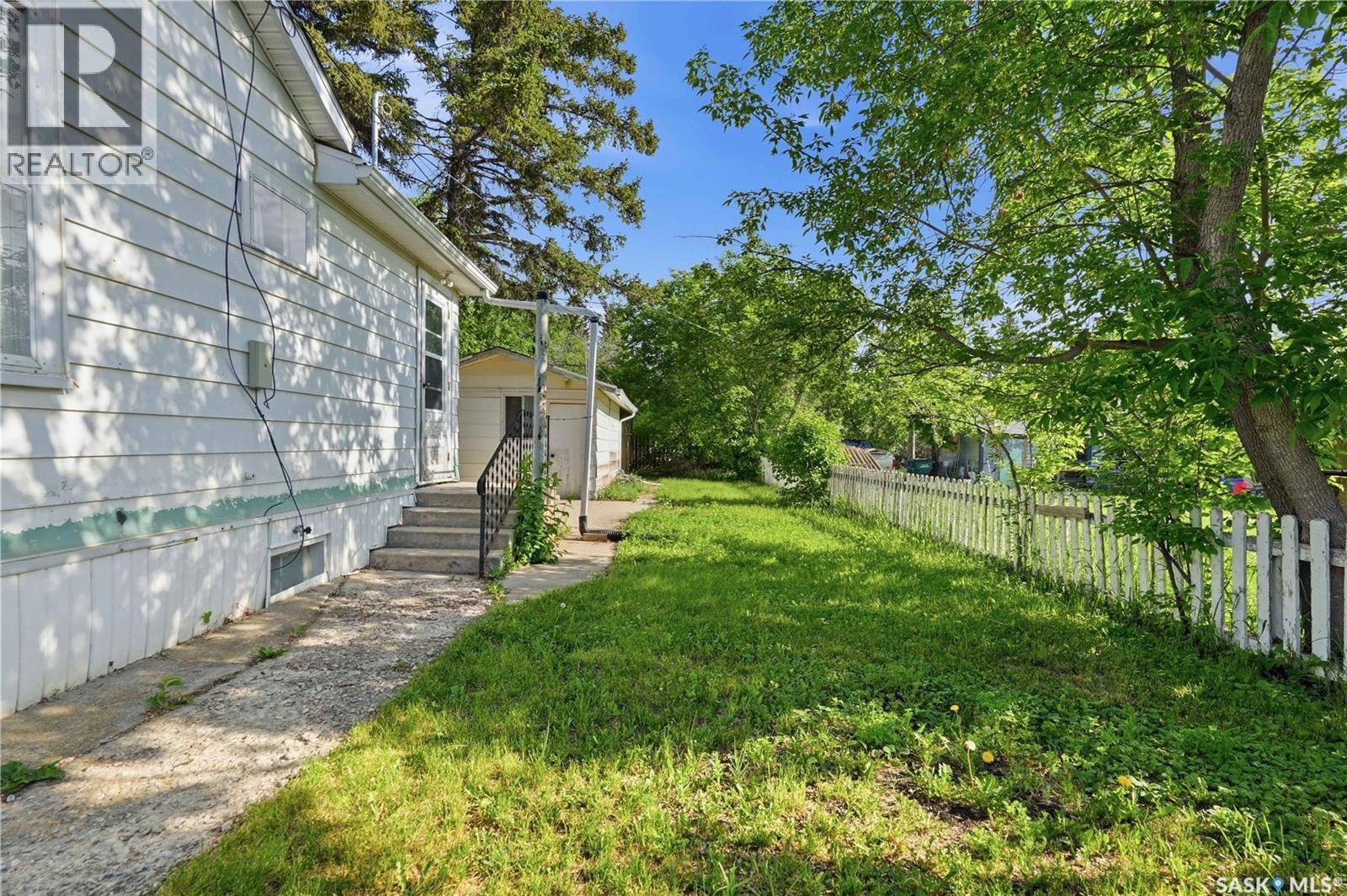 412 Vaughan Street, Moose Jaw, Saskatchewan  S6H 5N2 - Photo 32 - SK038744
