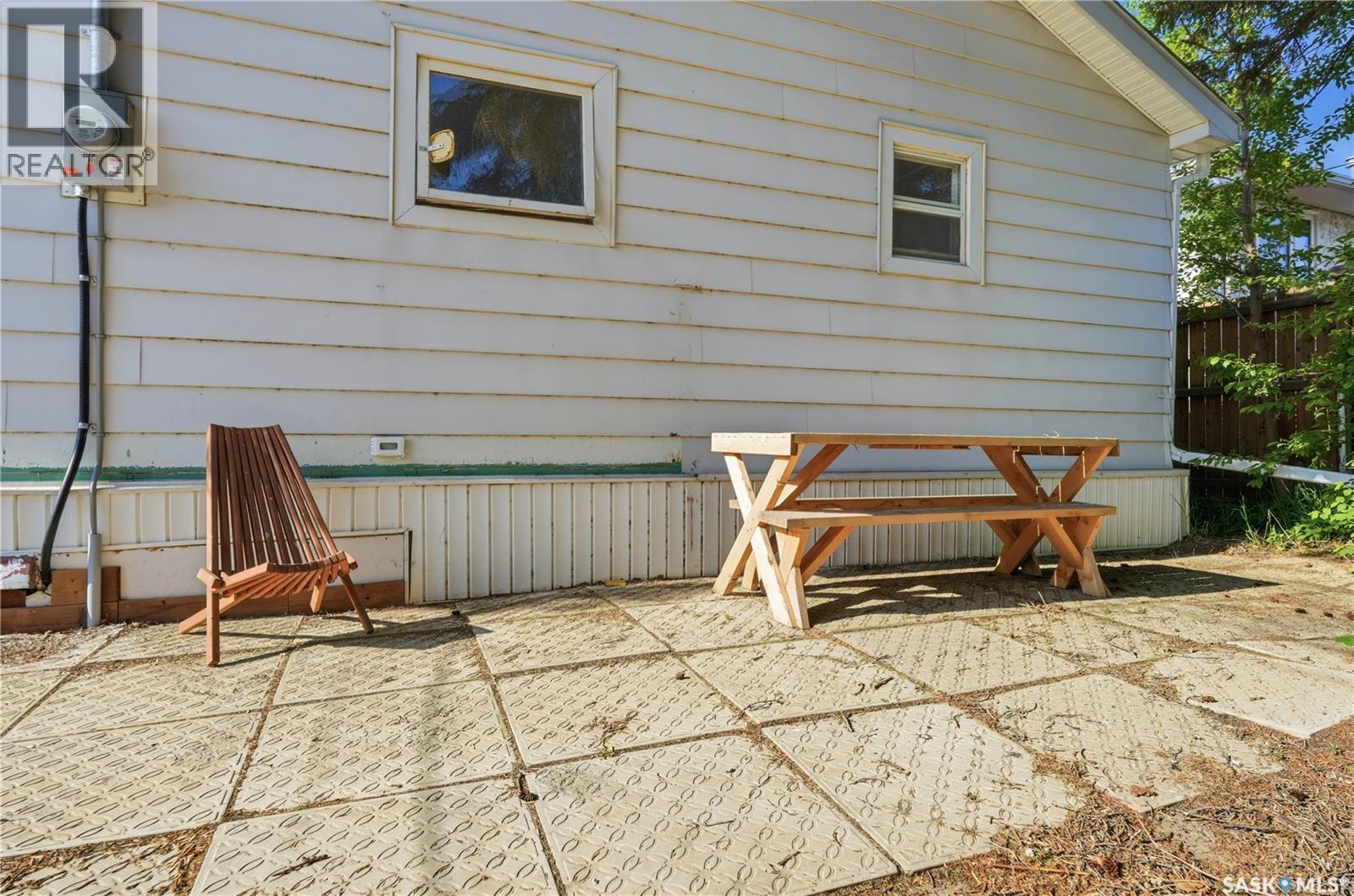 412 Vaughan Street, Moose Jaw, Saskatchewan  S6H 5N2 - Photo 37 - SK038744
