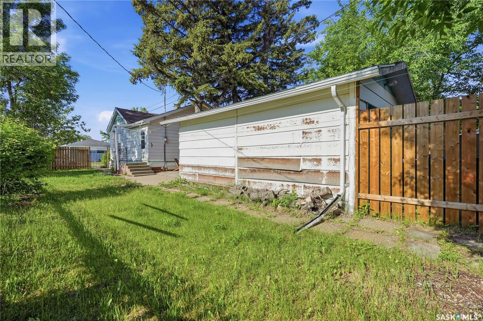 412 Vaughan Street, Moose Jaw, Saskatchewan  S6H 5N2 - Photo 39 - SK038744