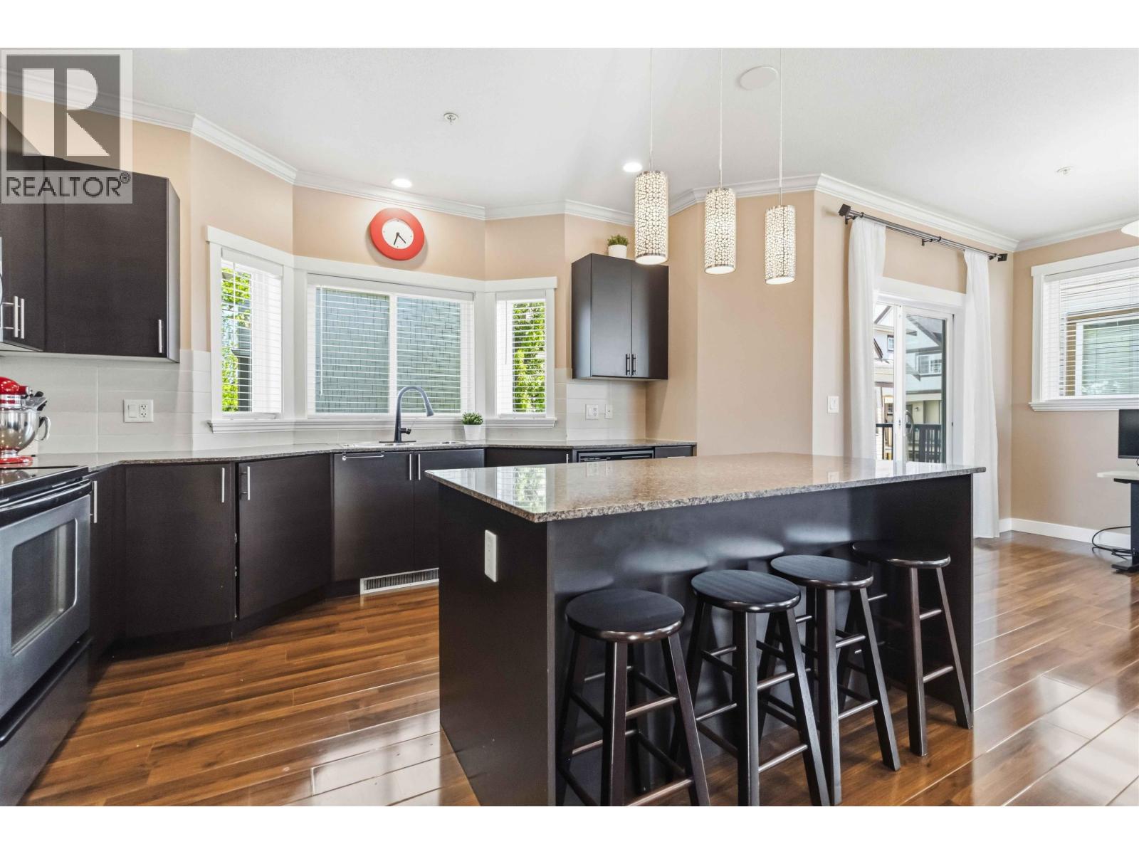 24 1211 Ewen Avenue, New Westminster, British Columbia  V3M 5E5 - Photo 14 - R3135100
