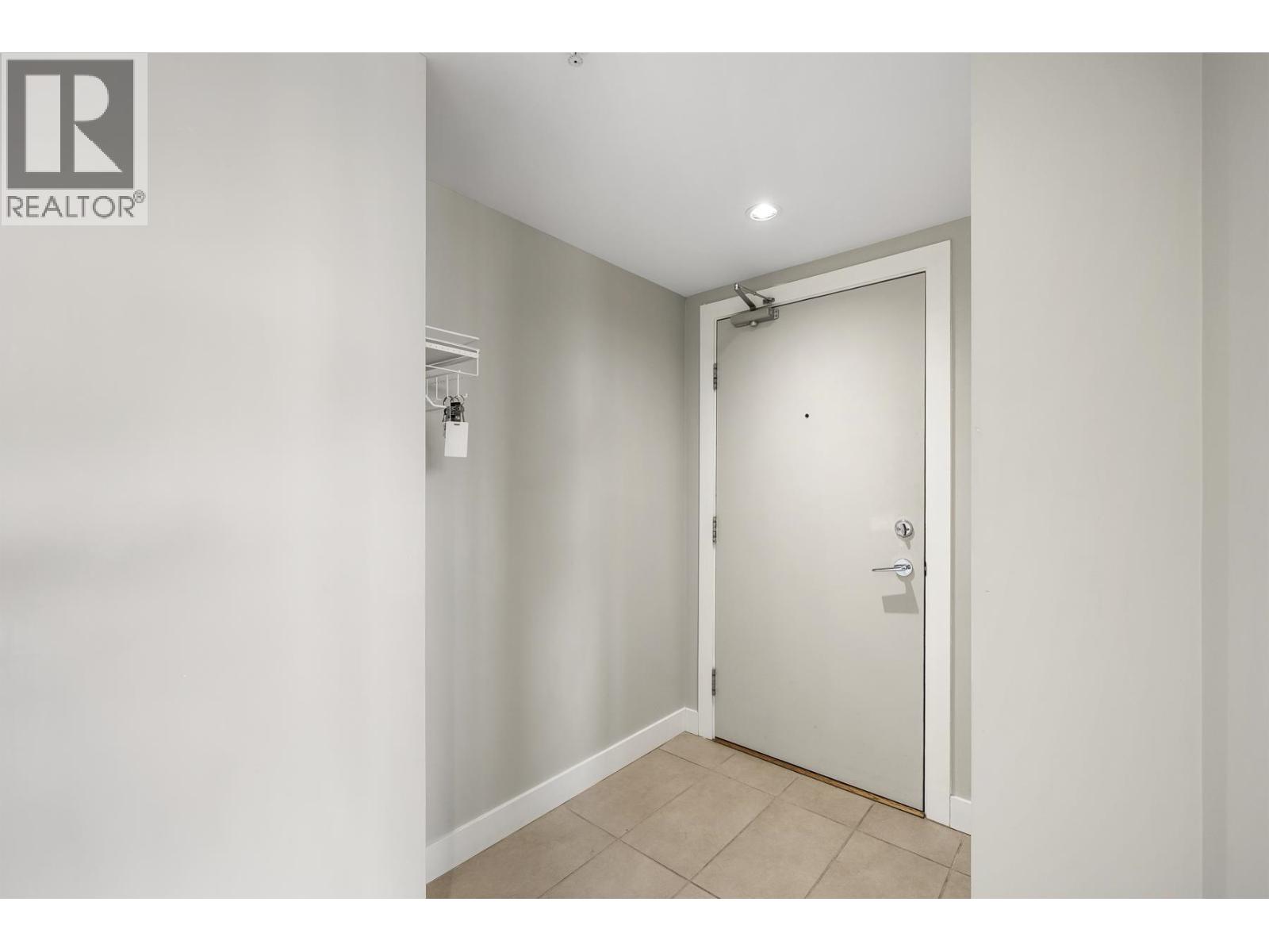 Listing image 30