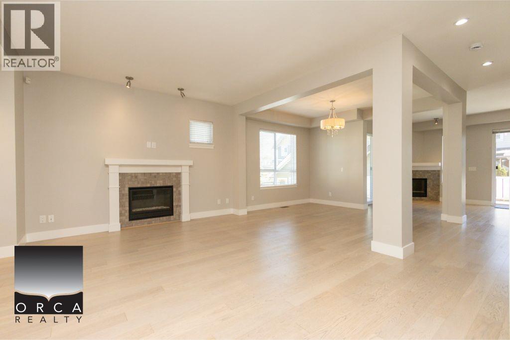 293 Camata Street, New Westminster, British Columbia  V3M 0B3 - Photo 3 - R3135457