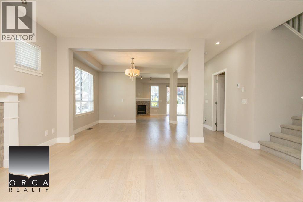 293 Camata Street, New Westminster, British Columbia  V3M 0B3 - Photo 4 - R3135457