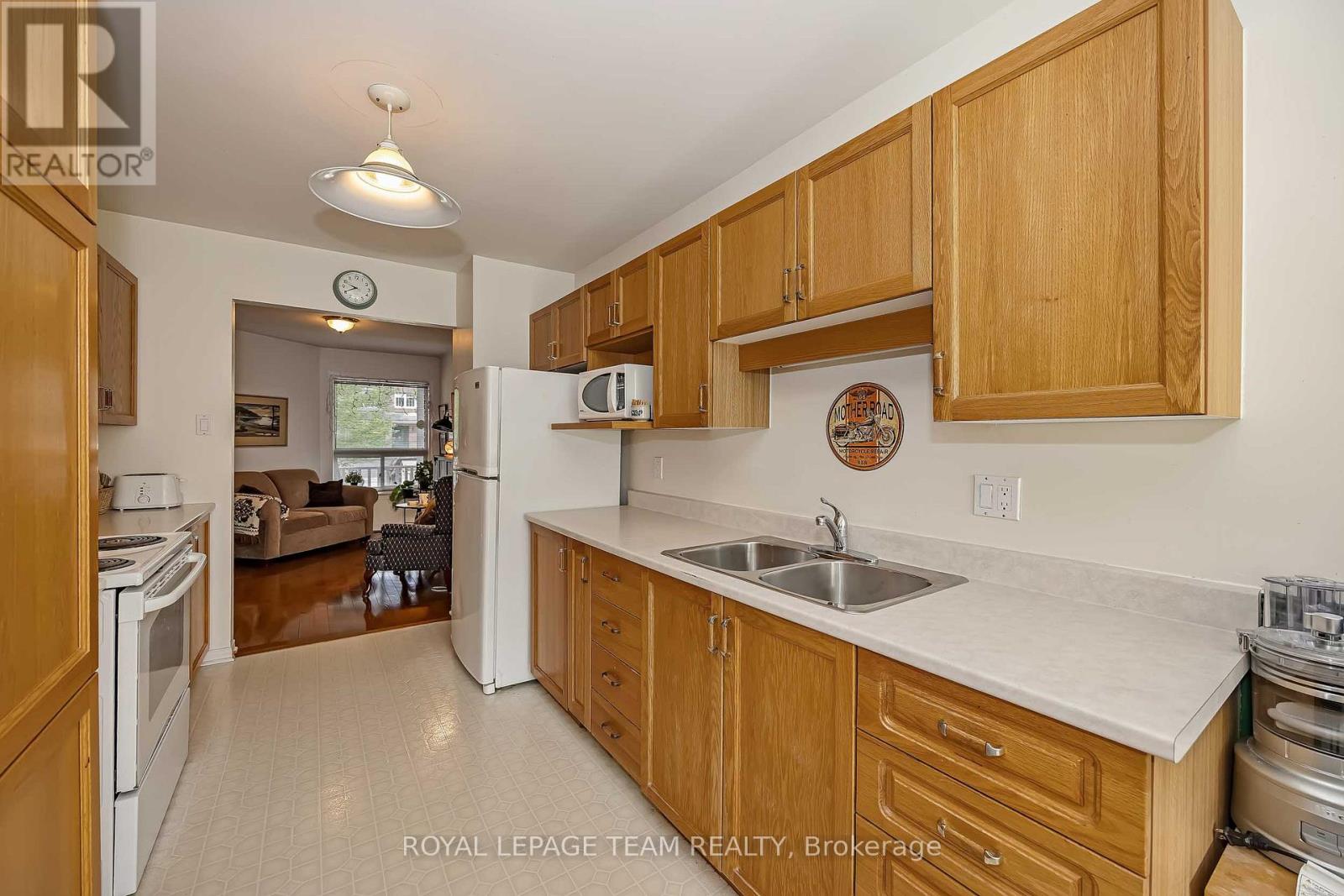 23 Roblyn Way, Ottawa, Ontario  K2G 5Z4 - Photo 16 - X13439234