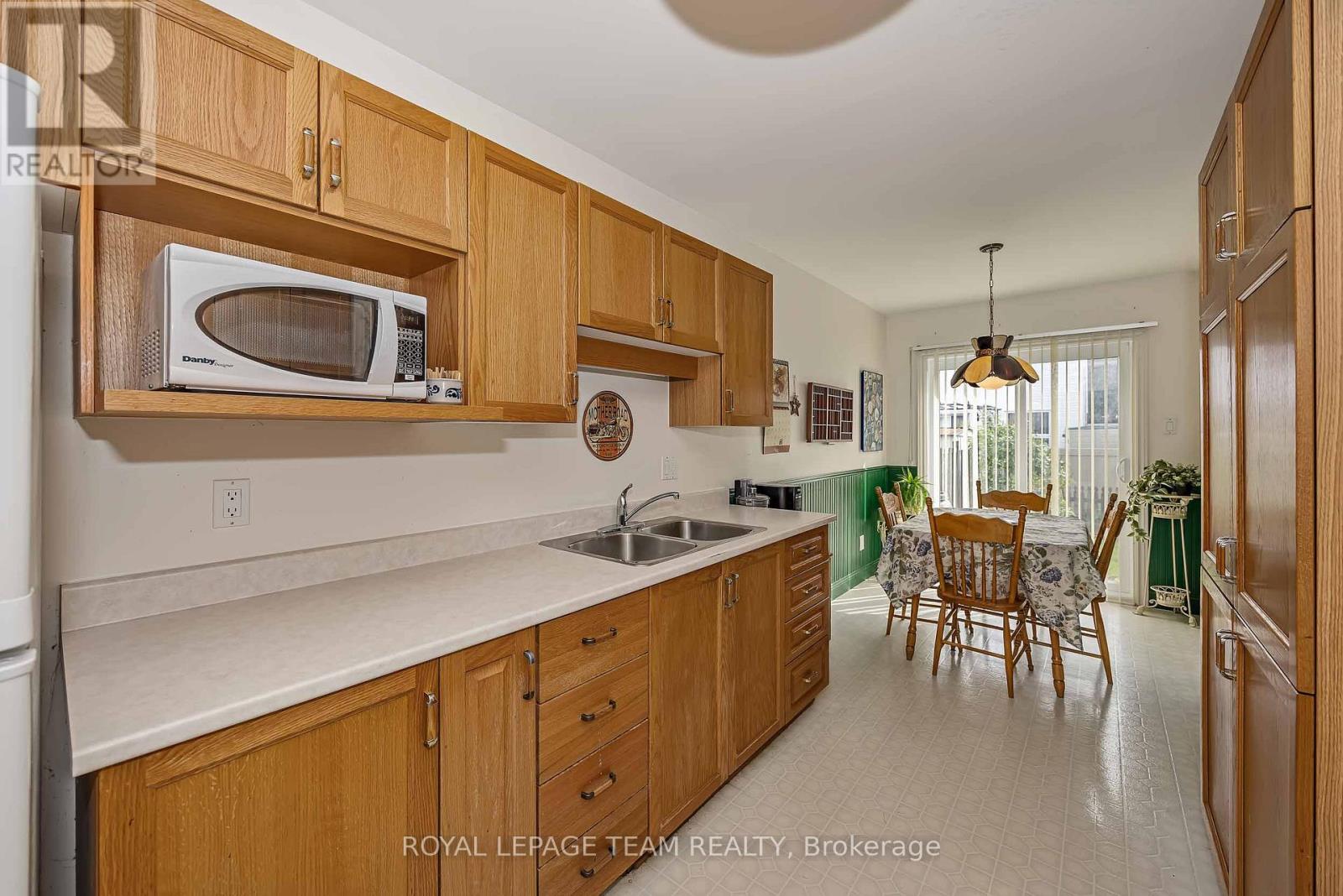 23 Roblyn Way, Ottawa, Ontario  K2G 5Z4 - Photo 17 - X13439234