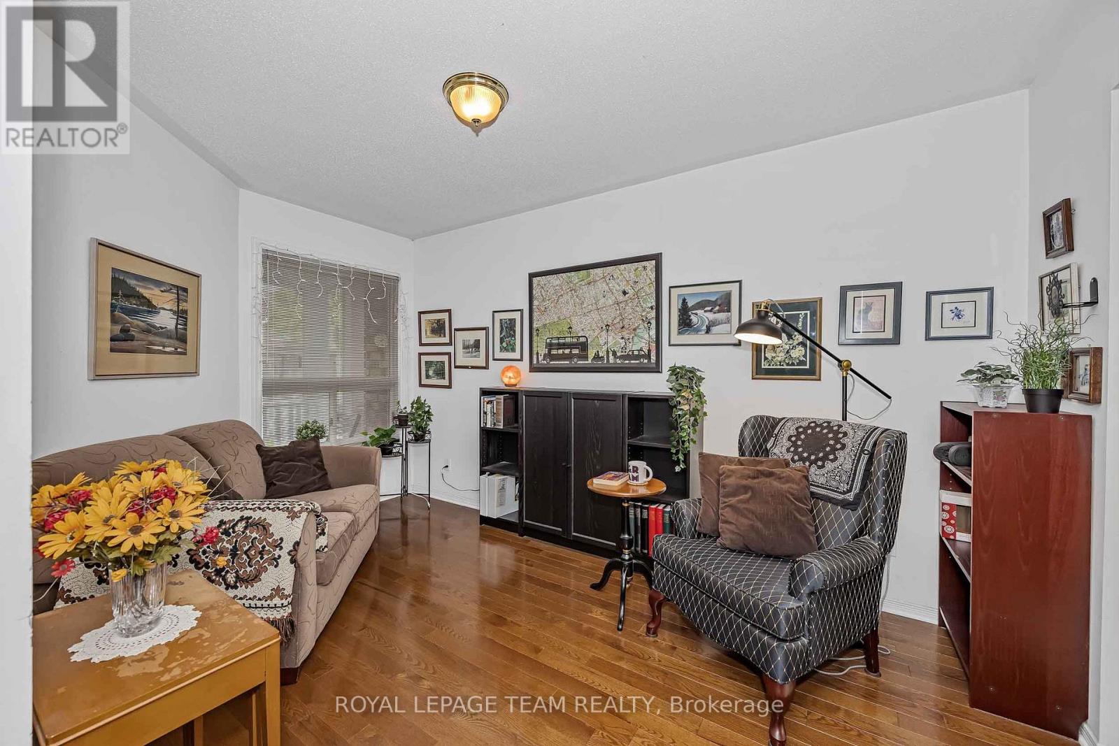 23 Roblyn Way, Ottawa, Ontario  K2G 5Z4 - Photo 8 - X13439234