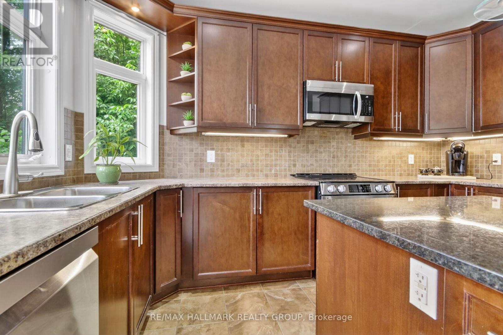 189 Bridgestone Drive, Ottawa, Ontario K2M 0C5 - Photo 6 - X13439238