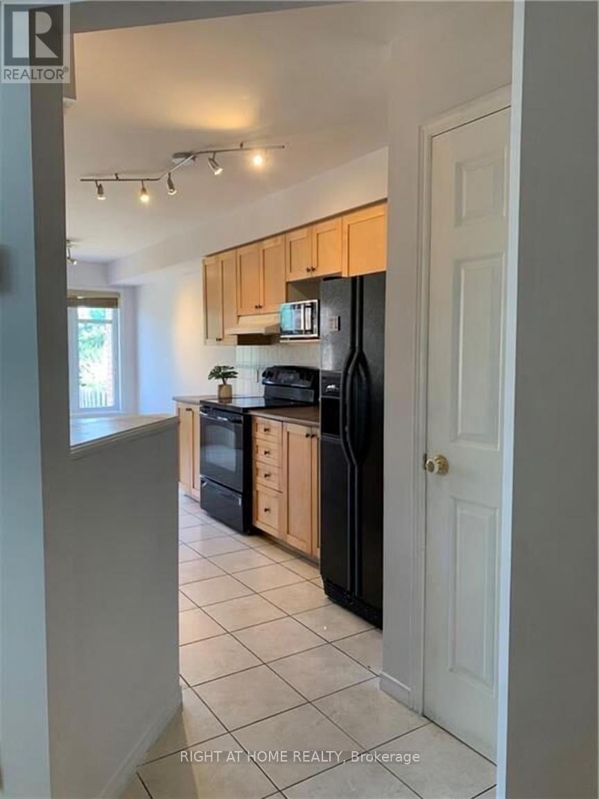 919 Schooner Crescent, Ottawa, Ontario  K1V 1Y3 - Photo 3 - X13439272