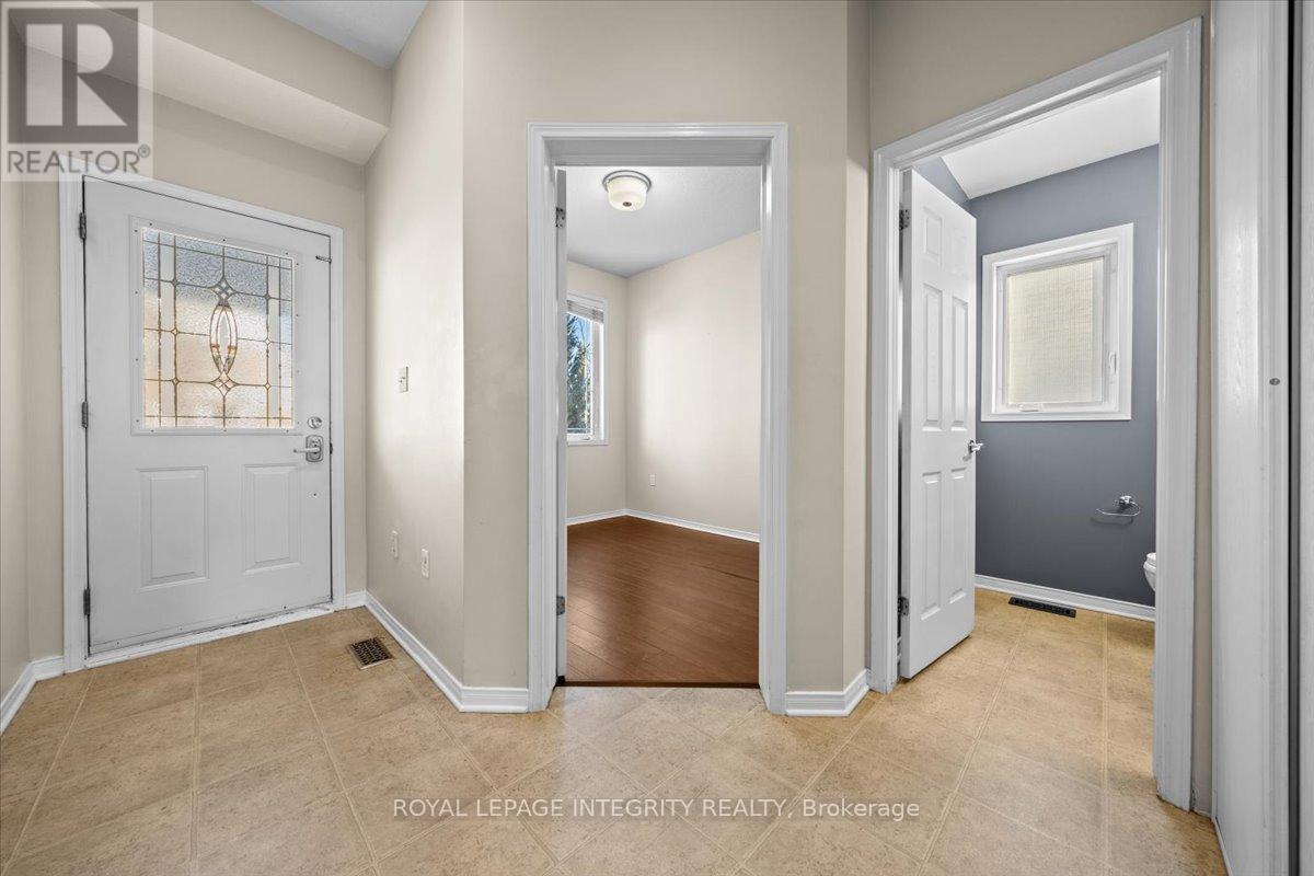 120 Grovemont Drive, Ottawa, Ontario  K2G 6Z4 - Photo 4 - X13439372