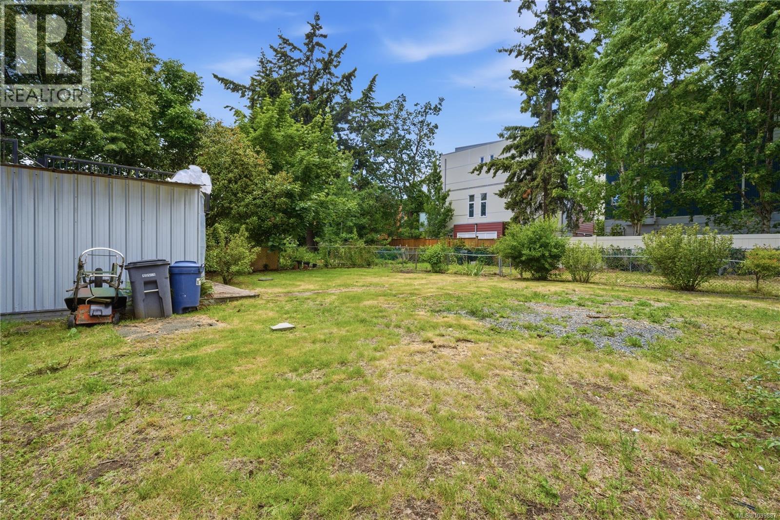 2728 Strathmore Rd, Langford, British Columbia  V9B 3X2 - Photo 26 - 1039887