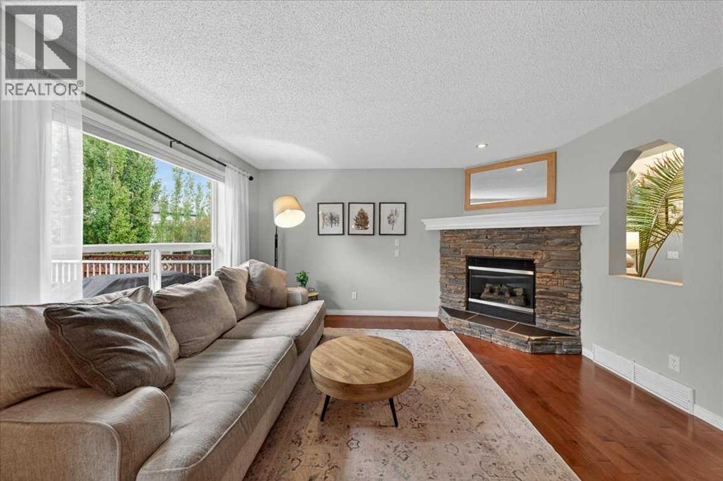 132 Tuscany Meadows Common Nw, Calgary, Alberta  T3L 2N8 - Photo 7 - A2319582