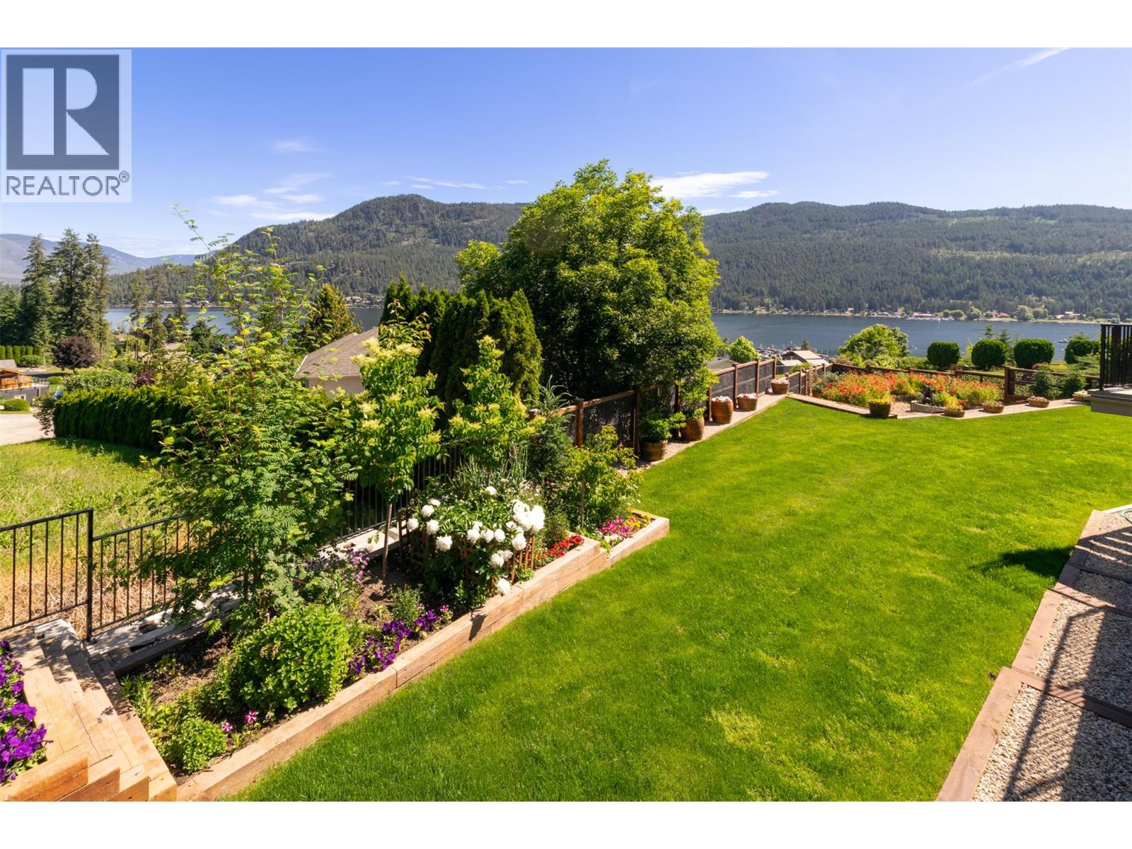 2459 Marine Place, Blind Bay, British Columbia  V0E 1H1 - Photo 33 - 10390346