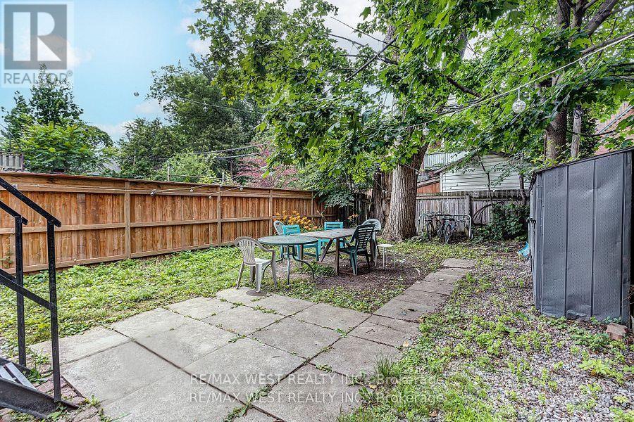 301 - 125 Madison Avenue, Toronto, Ontario  M5R 2S3 - Photo 11 - C13439286