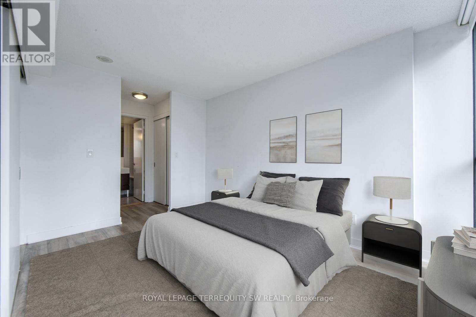 707 - 110 Charles Street E, Toronto, Ontario  M4Y 1T5 - Photo 8 - C13439300