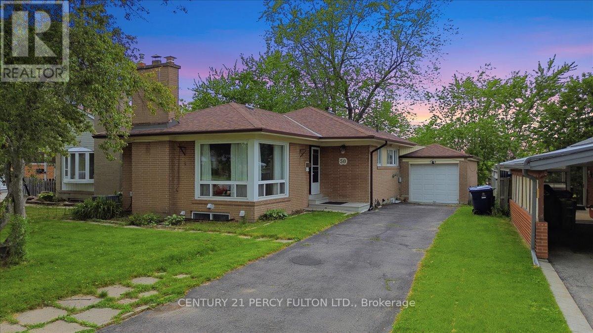 50 Mooregate Avenue, Toronto, Ontario  M1K 3V7 - Photo 2 - E13439280