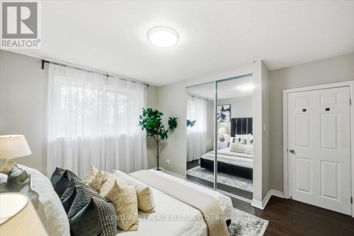 50 Mooregate Avenue, Toronto, Ontario  M1K 3V7 - Photo 20 - E13439280