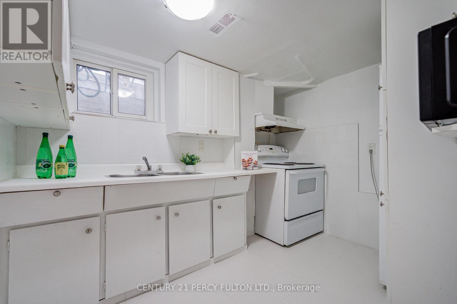 50 Mooregate Avenue, Toronto, Ontario  M1K 3V7 - Photo 31 - E13439280