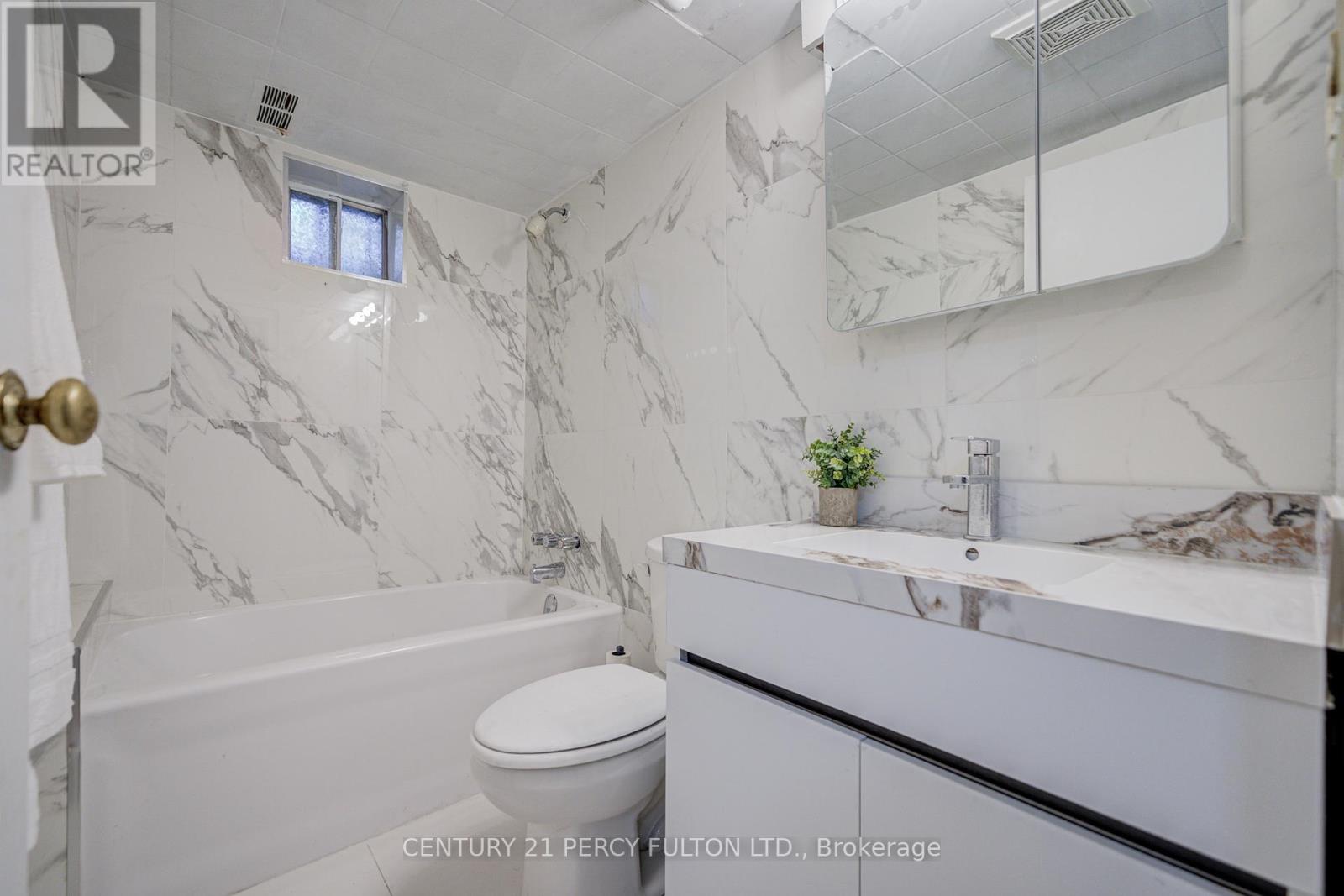 50 Mooregate Avenue, Toronto, Ontario  M1K 3V7 - Photo 34 - E13439280