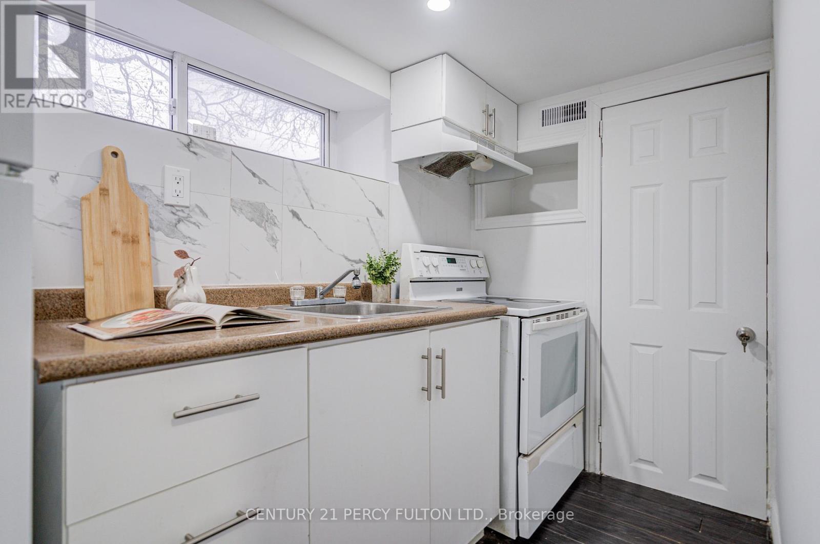 50 Mooregate Avenue, Toronto, Ontario  M1K 3V7 - Photo 36 - E13439280