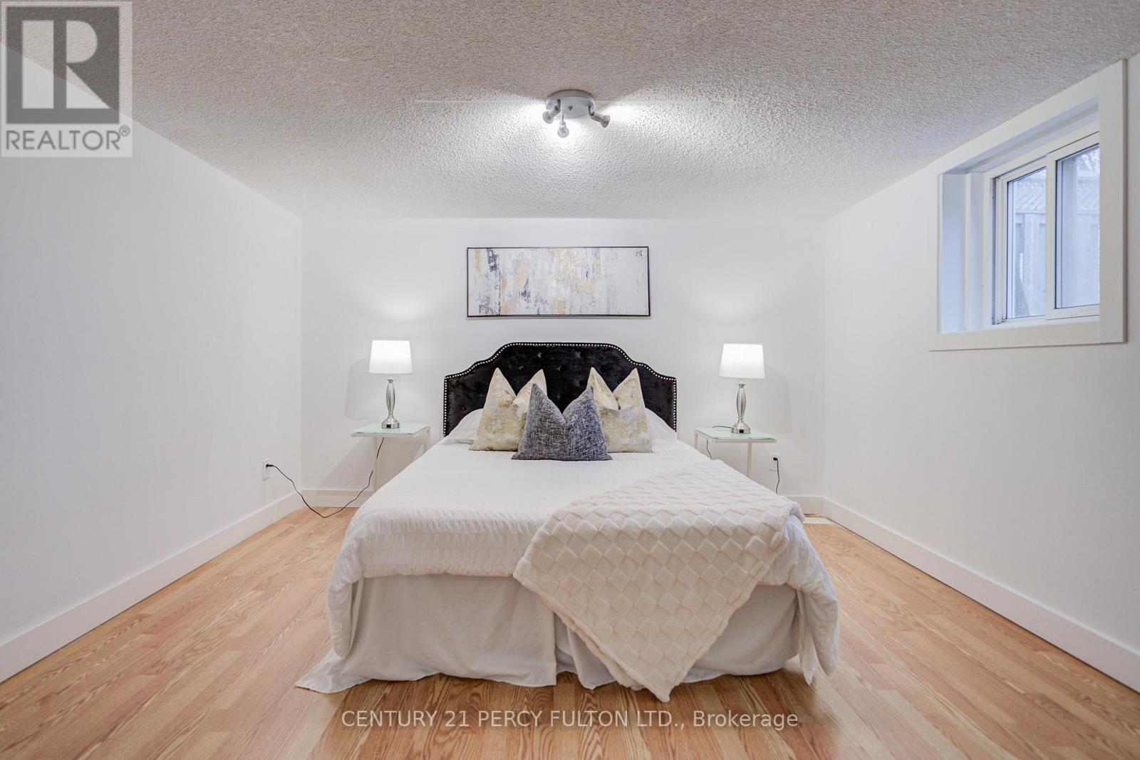 50 Mooregate Avenue, Toronto, Ontario  M1K 3V7 - Photo 39 - E13439280