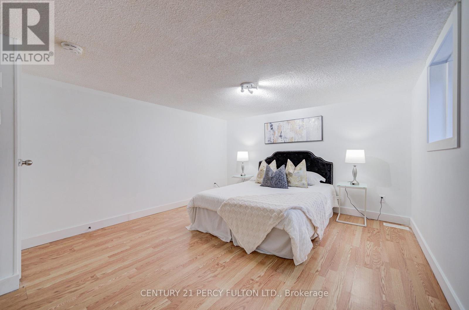 50 Mooregate Avenue, Toronto, Ontario  M1K 3V7 - Photo 40 - E13439280
