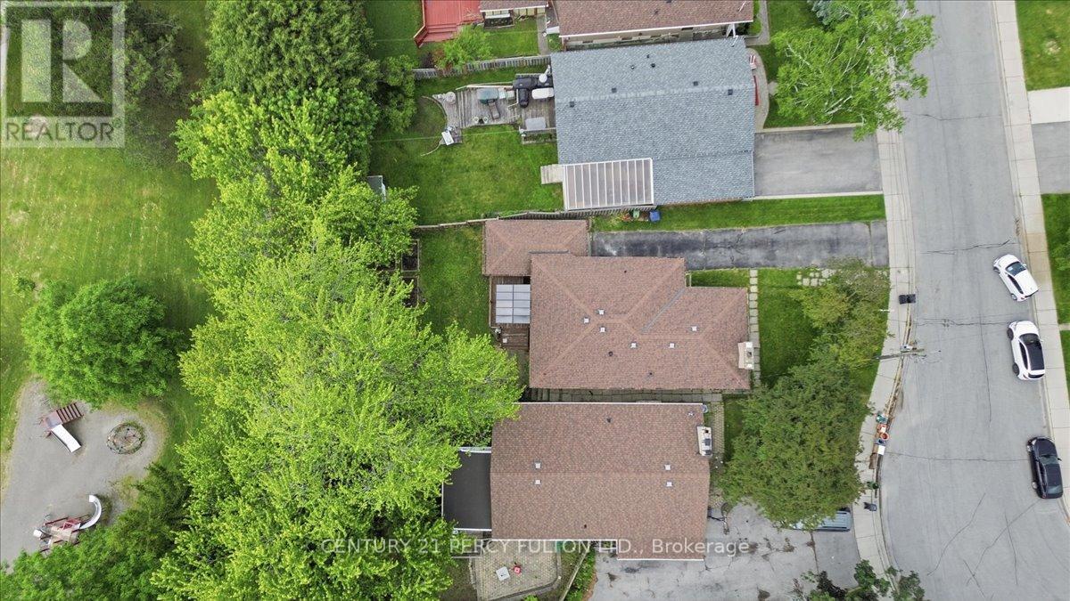 50 Mooregate Avenue, Toronto, Ontario  M1K 3V7 - Photo 44 - E13439280