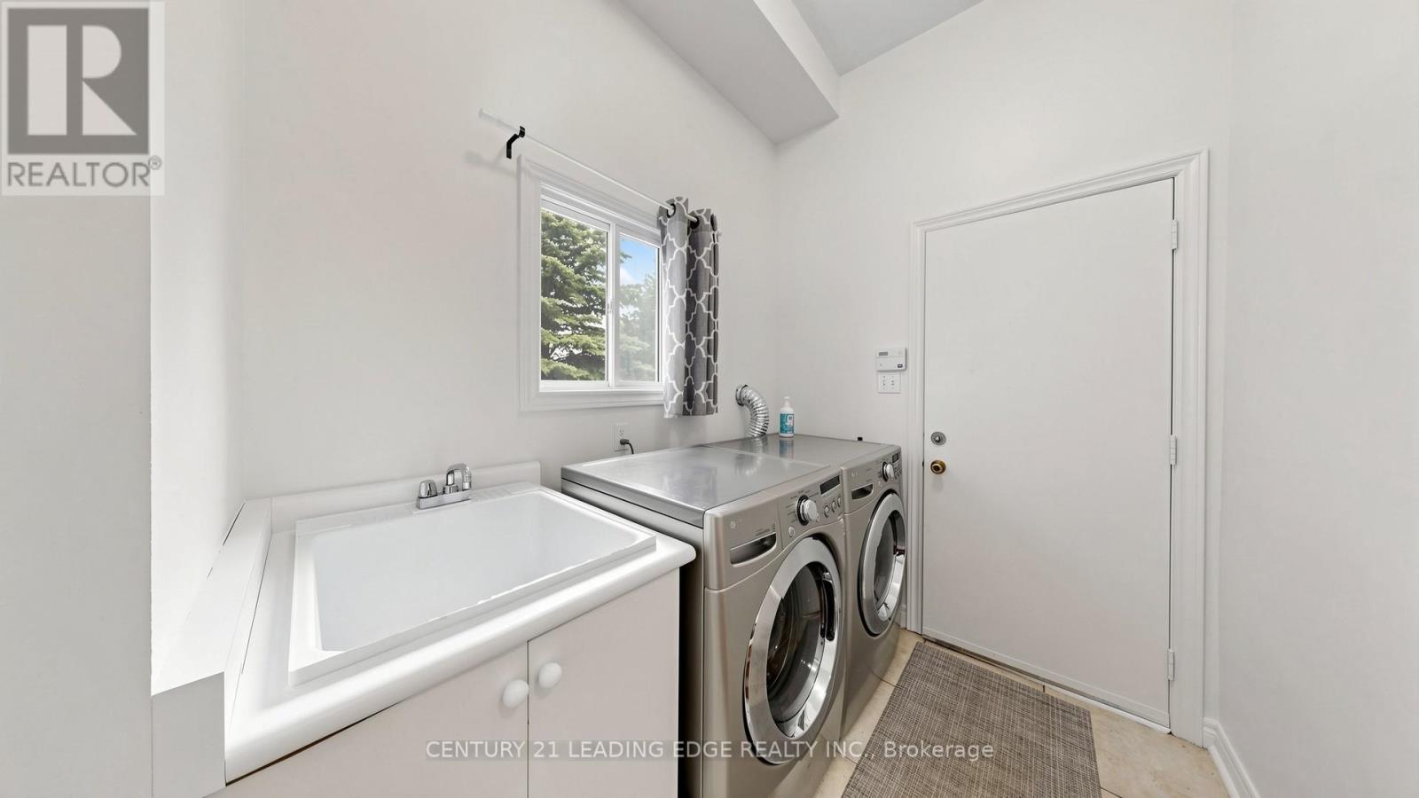 168 Valentina Drive, Markham, Ontario  L3R 4R8 - Photo 4 - N13439330