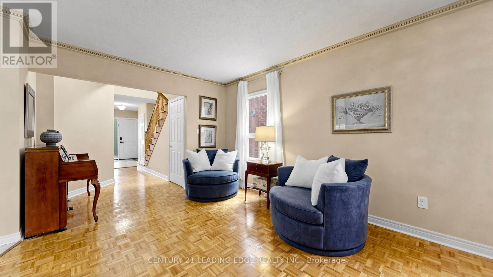 168 Valentina Drive, Markham, Ontario  L3R 4R8 - Photo 5 - N13439330