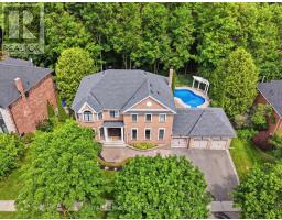 48 HODGKINSON CRESCENT, Aurora, Ontario