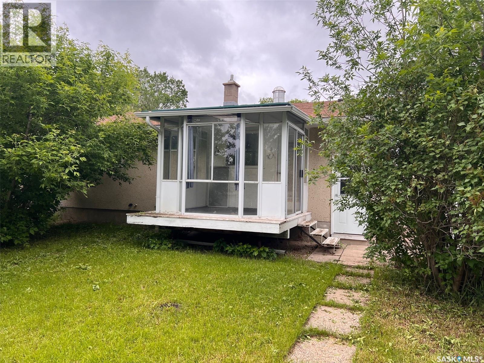 9 Carmichael Bay, Regina, Saskatchewan  S4R 0C7 - Photo 27 - SK039280