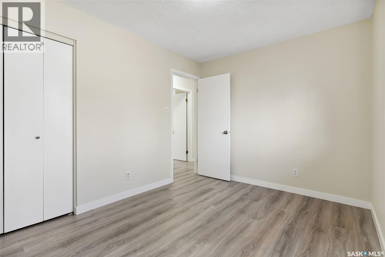 9 Carmichael Bay, Regina, Saskatchewan  S4R 0C7 - Photo 10 - SK039280