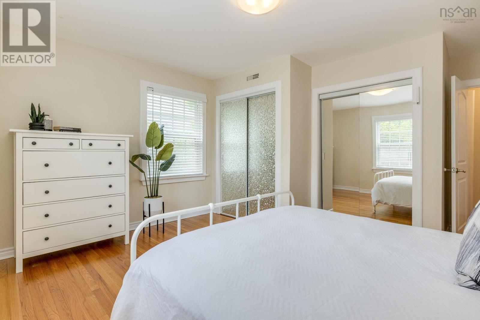 985 Beaufort Avenue, Halifax, Nova Scotia  B3H 3X9 - Photo 18 - 202614272